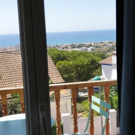 לינה וארוחת בוקר Casa Mimi סיטגס