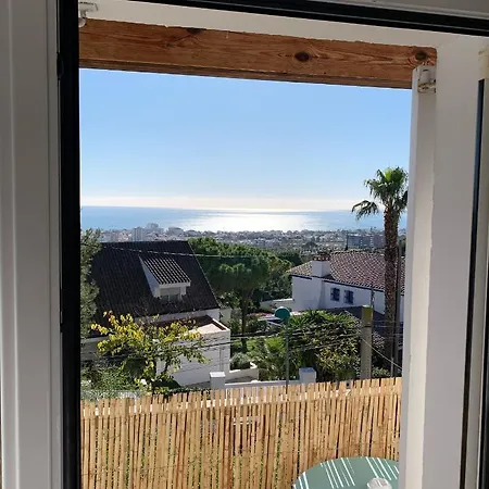 לינה וארוחת בוקר Casa Mimi סיטגס